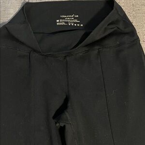 Yogalicious Lux Mia Flare Leggings in Black size M